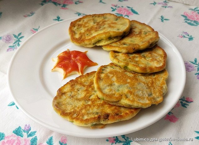 оладьи с зеленым луком.jpg