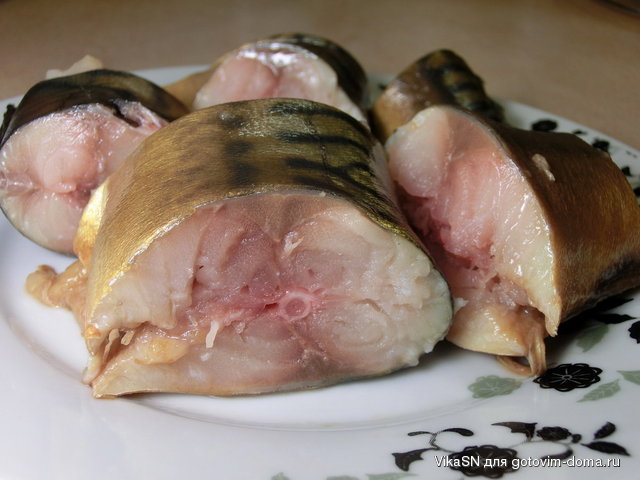 Маринована скумбрія з чорносливом.jpg