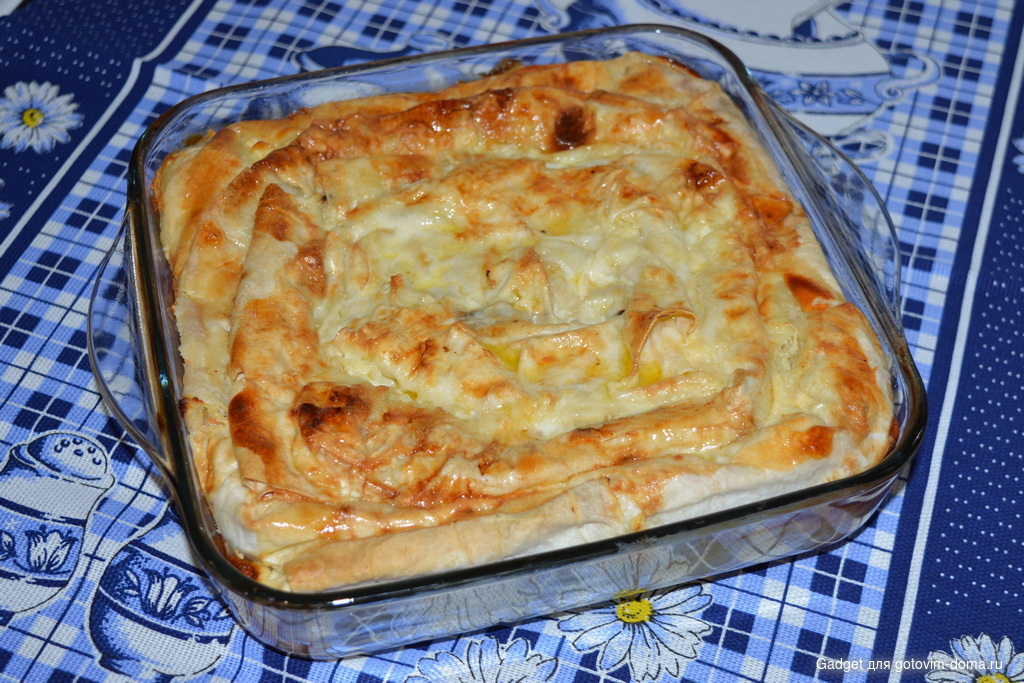 Пирог из лаваша с рыбой