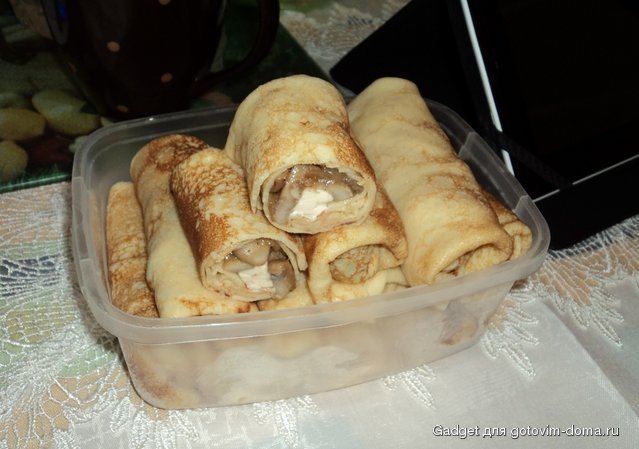 блинчики с грибами и плавленым сыром.JPG