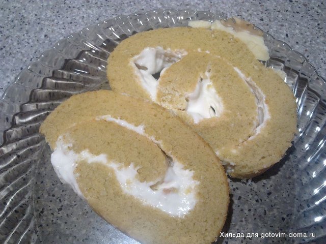 Розовый бархатный рулет с творожным кремом2.jpg
