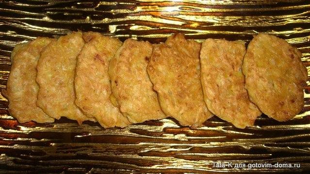 Оладьи с квашенной капустой.JPG