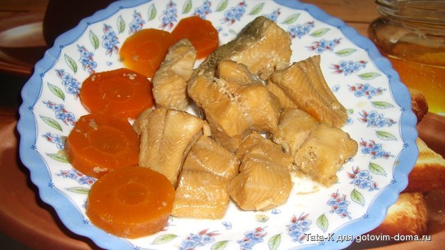 Рыба тушеная с морковью и луком..JPG