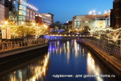 UK-Reading-flickr.com-YiannisTheologosMichellis.jpg