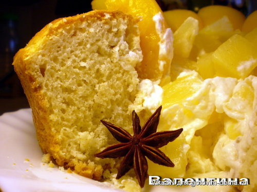 Пиріг 'Саварен' із ананасами й персиками 2.jpg