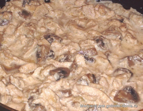Курица с шампиньонами и беконом.JPG
