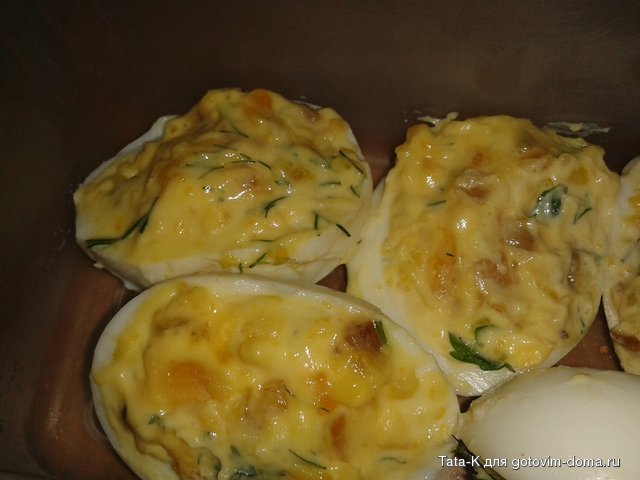 Яйца фаршированные луком и желтком.jpg