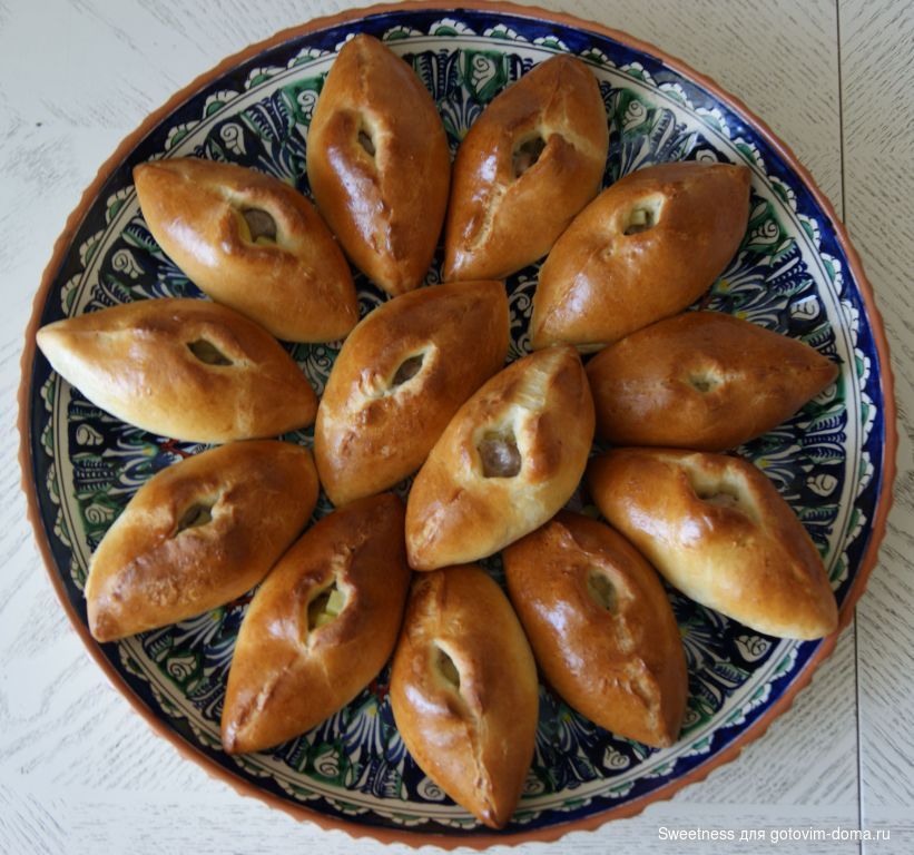 Пироги кулебяки расстегаи