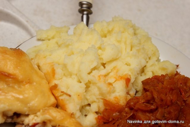 картошка пюре+солянка+кура по франц.JPG