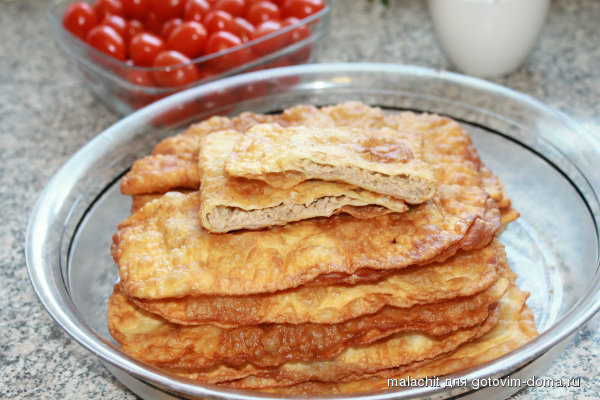 chebureki smjasom.jpg