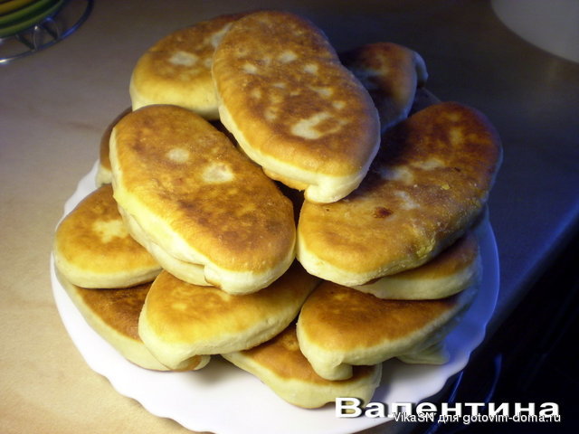 Пиріжки із горохом із заварного дріжджового тіста 1.jpg