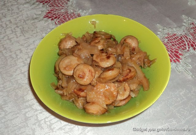 тушеная капуста с сосисками.JPG