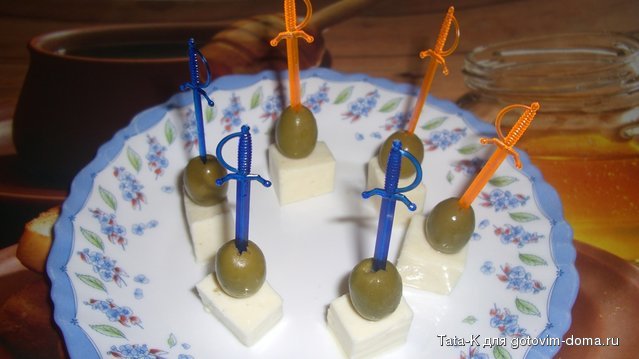 Закуска из феты и оливок.JPG