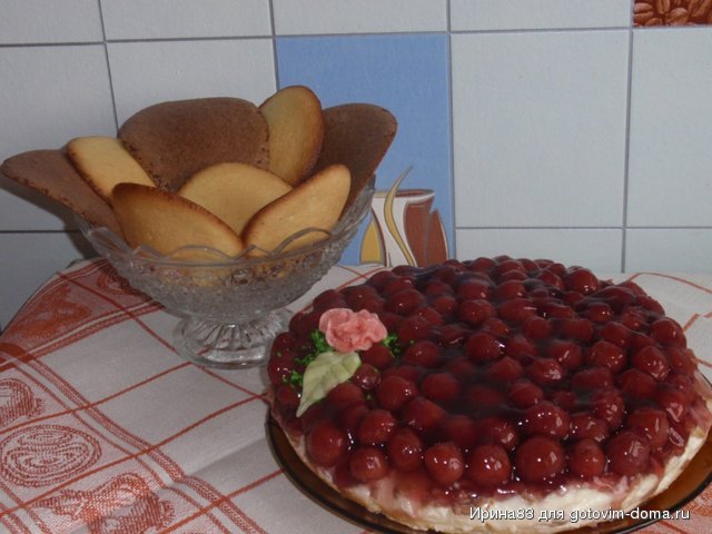 Торт-панна кота «Зимняя вишня». печенюшки савоярди.JPG