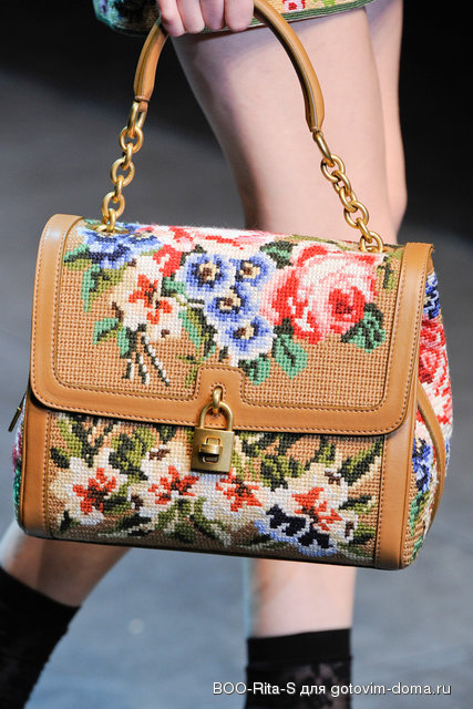 Dolce & Gabbana Fall 2012 08.jpg