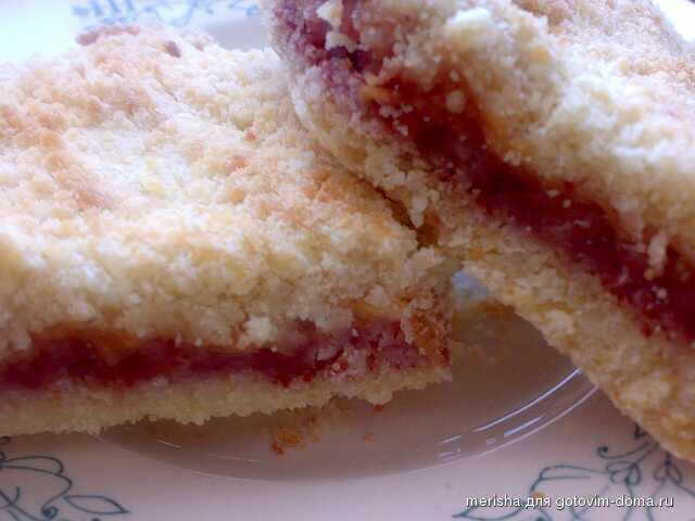 Пирог из варенья и манки