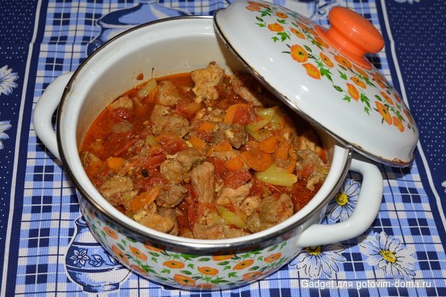 свинина, тушенная с овощами (10).JPG