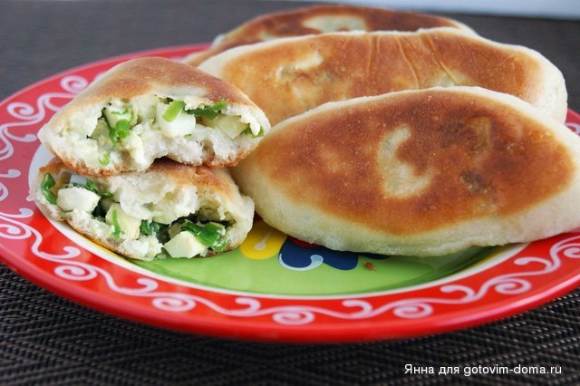 пирожки с яйцом и зеленым луком.jpg