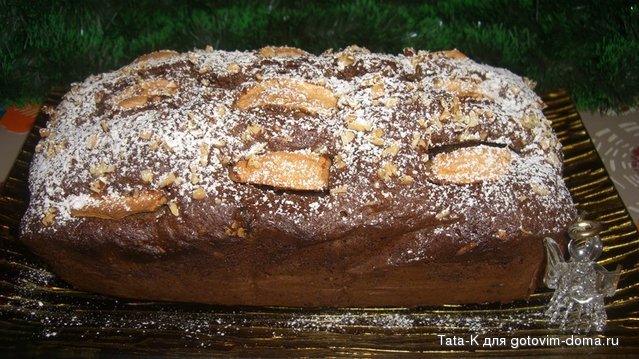 Рождественский шоколадный кекс с яблоками2.JPG