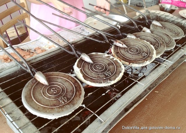 kuih kapit2m.jpg