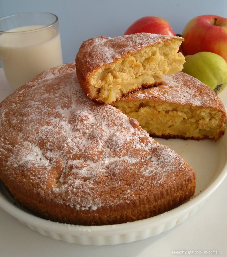 Шоколадная шарлотка с яблоками в духовке. Шарлотка с яблоками. Шарлотка фото. Шарлотка с яблоками в духовке. Шарлотка с яблоками в духовкк.