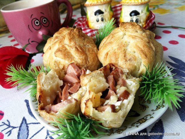 маффины с сыром яйцом сметаной и сосисками.jpg