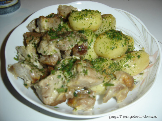 Fleisch mit Kartoffeln aus Ofen (1).JPG