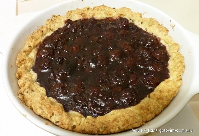 Cherry_pie_whole.jpg