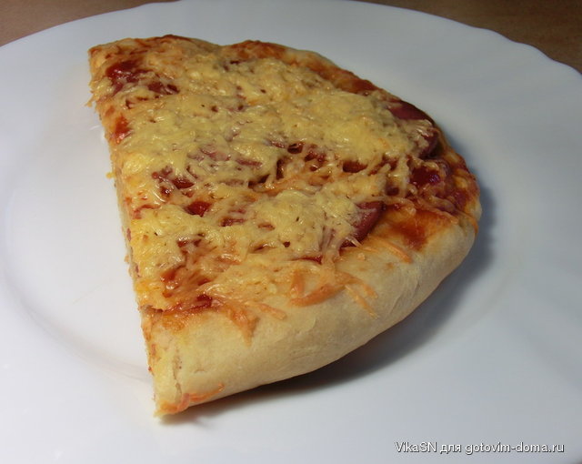 Піцца з ковбасою.jpg