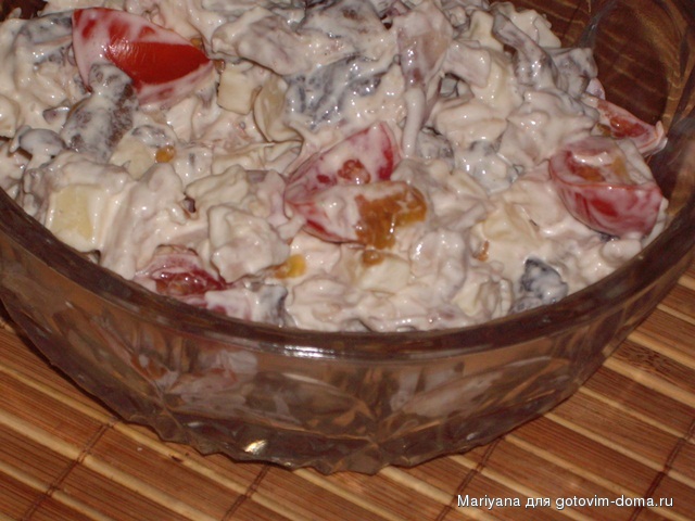 Салат с курицей, грибами от Миоко.JPG