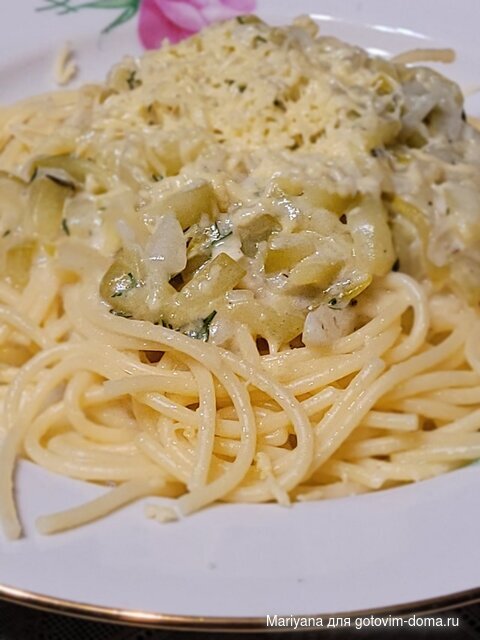 Спагетти с соусом из кабачков.jpg