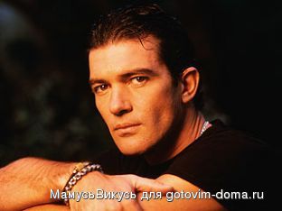 banderas_antonio_320x240_s.jpg