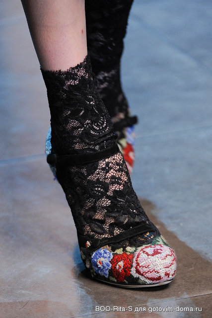 Dolce & Gabbana Fall 2012 10.jpg
