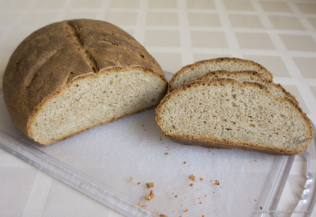 Дрожжевое цельнозерновой тесто. Дрожжевой хлеб. Хлеб с творогом. Дрожжи для хлеба. Йогурт с хлебом.