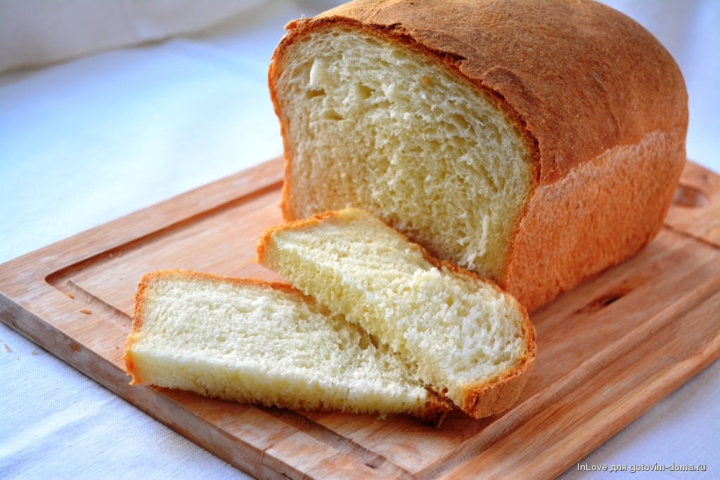 Хлеб на сыворотке в духовке в домашних. Хлеб на сыворотке. Белый хлеб на сыворотке. Хлеб пшеничный на сыворотке без дрожжей. Хлеб на сыворотке в хлебопечке.