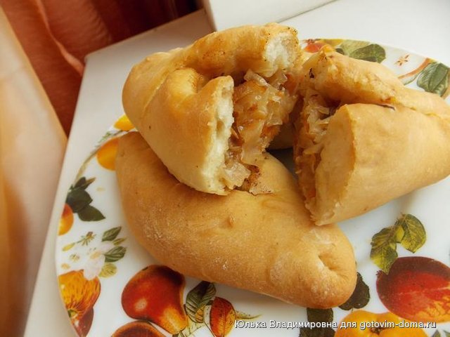 растегаи с капустой.JPG