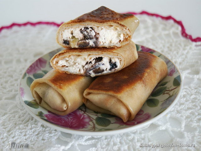Блины с творогом,черносливом и изюмом.jpg