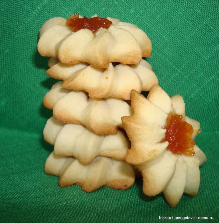 Курабье с орехами