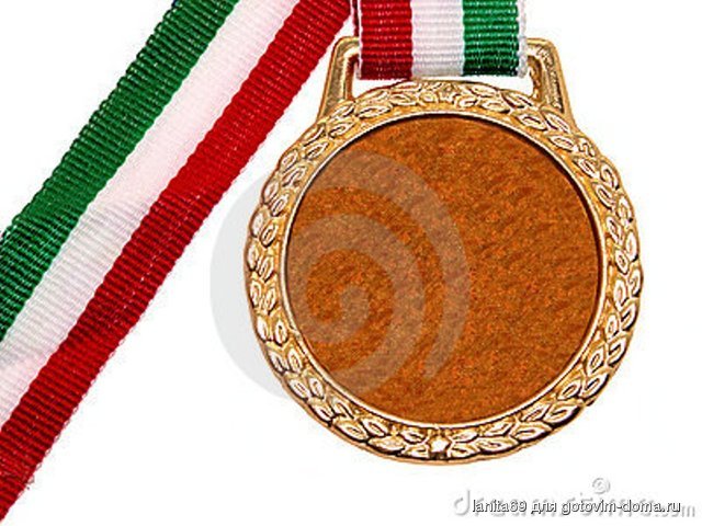 miscelneo-medalla-de-oro-brillante-con-la-cinta-blanca-y-verde-roja-30217.jpg