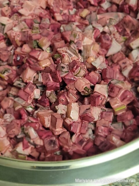 салат из свеклы с огурцами.jpg