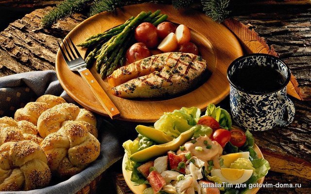 Eggs-food-fish-bread-forks-asparagus_1920x1200.jpg