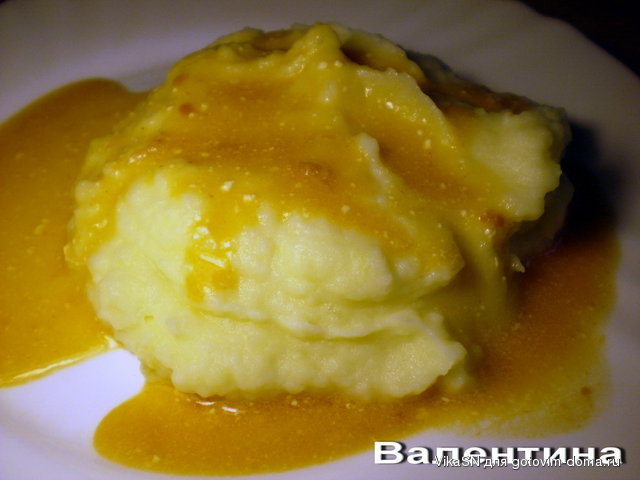 Пюре картопляне з підливою.jpg