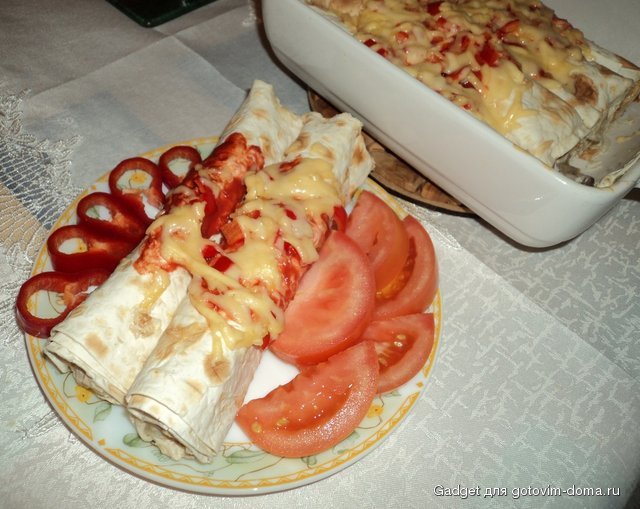 рулетики из лаваша с курицей и грибами.JPG