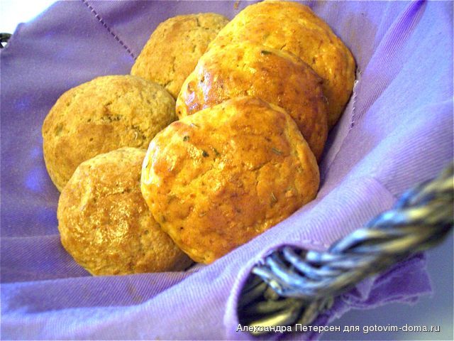 Постные булочки с яблоками и с помидорами.jpg
