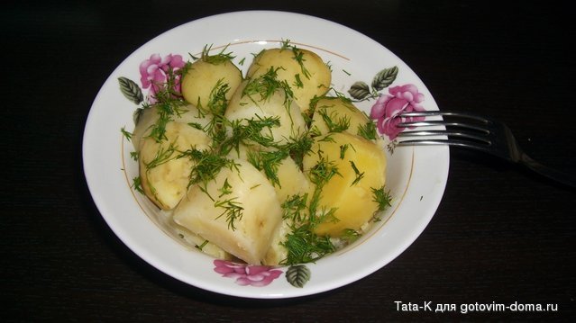 Картофель отварной, с маслом и зеленью.JPG