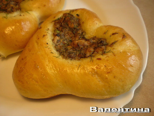 Булочки-серця із рибною консервою 2.jpg
