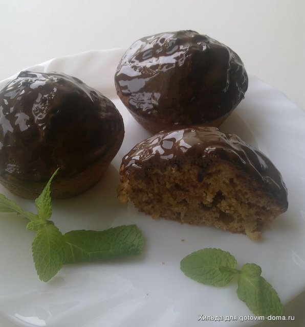 Маффины яблочные с черносливом и грецкими орехами.jpg