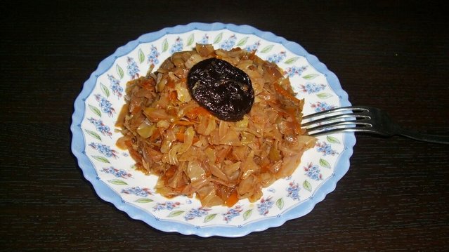 Капуста с черносливом.jpg