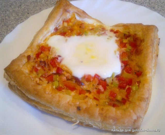 Пицца с овощами и яйцом.jpg