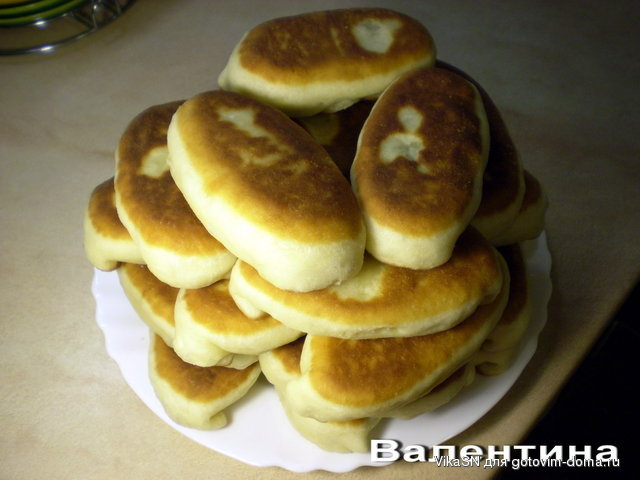 Пиріжки із картоплею із заварного дріжджового тіста.jpg